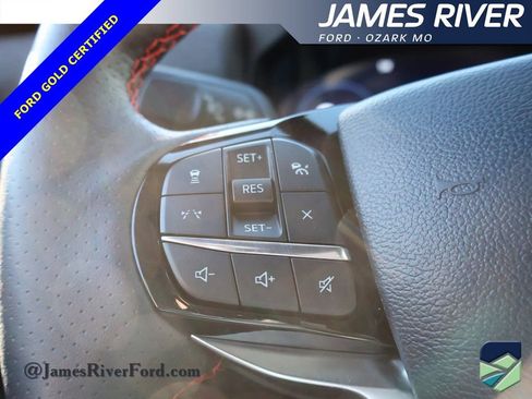 Certified 2025 Ford Explorer ST-Line w/ ST-Line Street Pack image 27