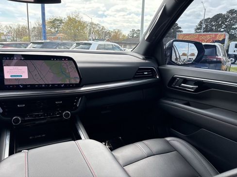 Used 2025 Chevrolet Tahoe RST w/ Comfort Package image 38