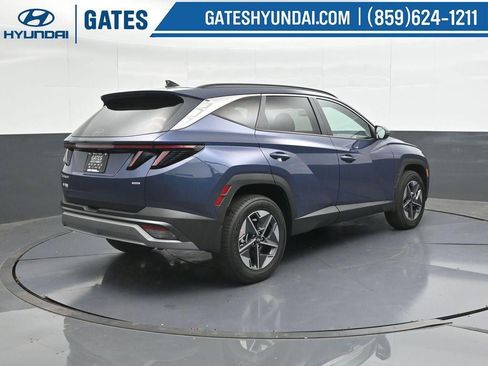 New 2025 Hyundai Tucson SEL image 2