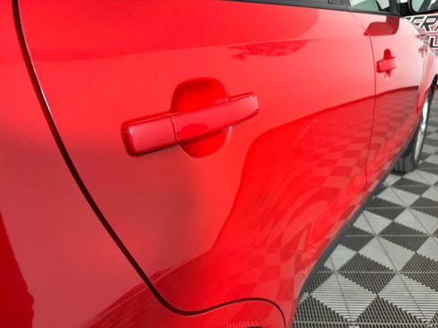Used 2017 Kia Soul + FWD image 26