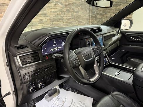 Used 2024 GMC Yukon XL Denali w/ Max Trailering Package image 27