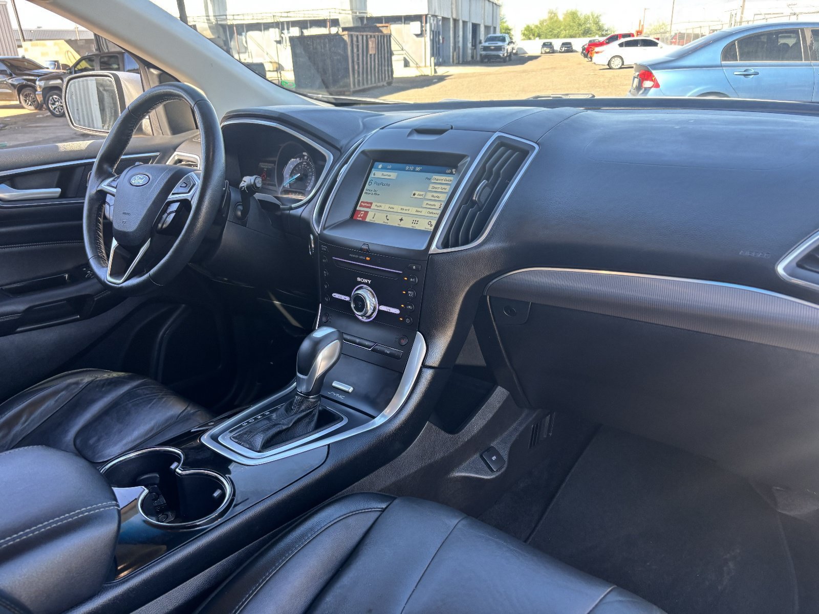 Used 2017 Ford Edge Titanium w/ Technology Package AWD/4WD image 13