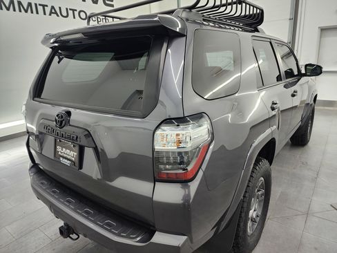 Used 2020 Toyota 4Runner Venture image 4