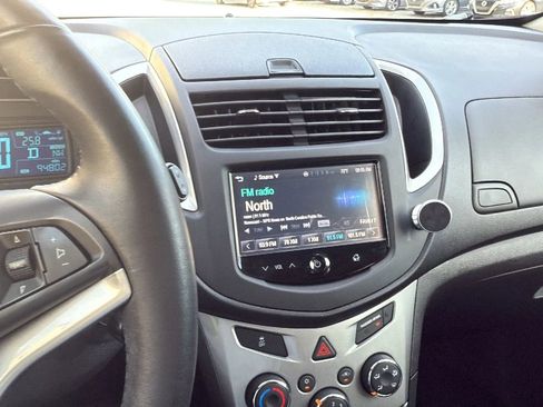 Used 2016 Chevrolet Trax LT w/ LT Convenience Package image 24