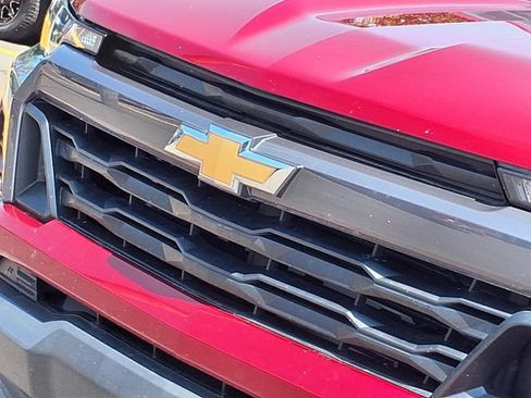 Used 2024 Chevrolet Colorado LT w/ LT Convenience Package II AWD/4WD image 29