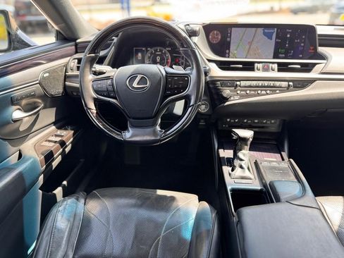 Used 2019 Lexus ES 350 Ultra Luxury FWD image 21