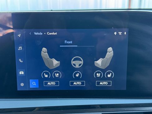 Used 2023 Lexus ES 300h w/ Premium Package image 26