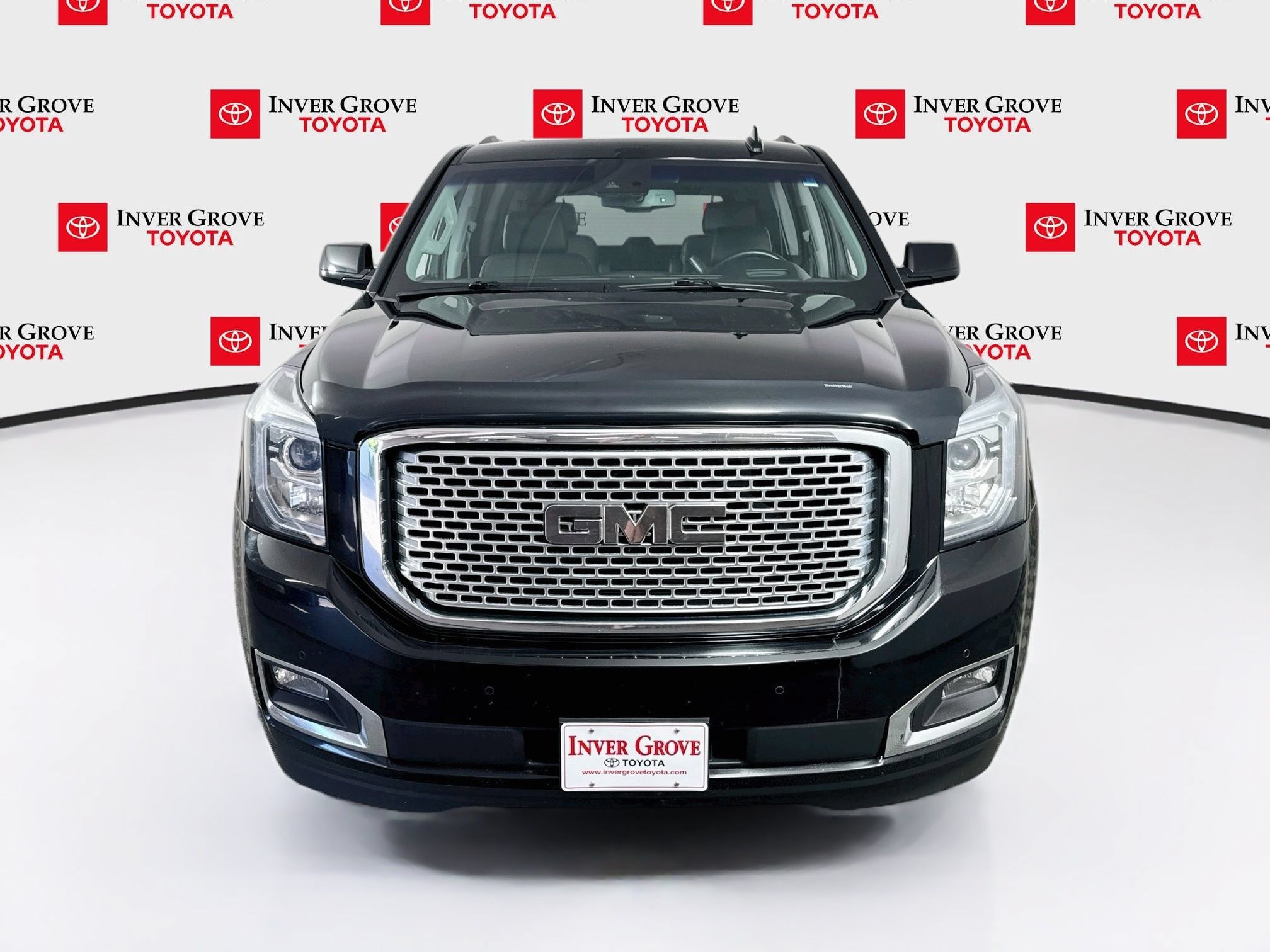 Used 2016 GMC Yukon Denali w/ Open Road Package AWD/4WD image 2