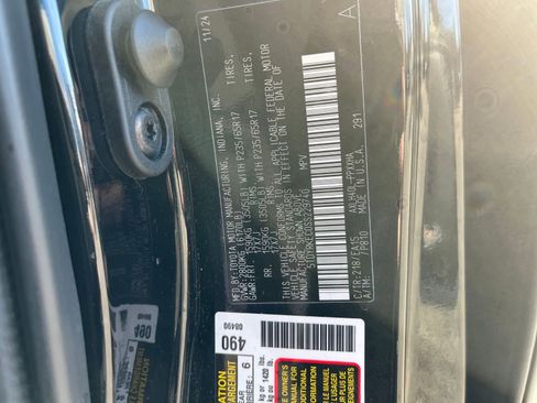 Used 2025 Toyota Sienna XLE image 34