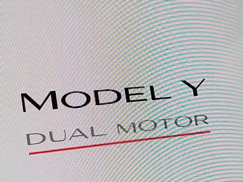 Used 2022 Tesla Model Y Performance AWD/4WD image 11