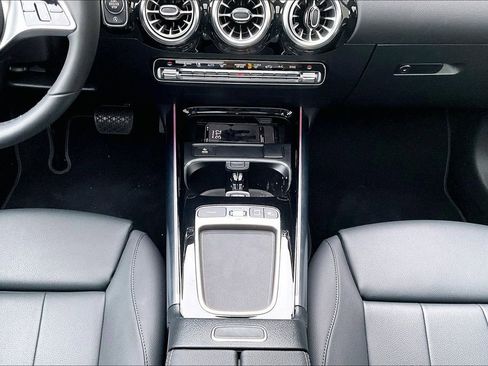 Used 2026 Mercedes-Benz GLA 250 4MATIC image 24