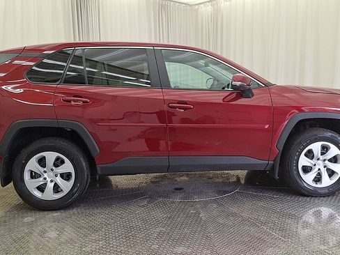 Certified 2024 Toyota RAV4 LE AWD/4WD image 4