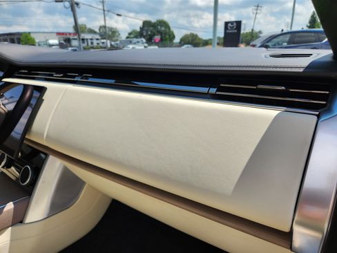 Certified 2023 Land Rover Range Rover First Edition AWD/4WD image 18