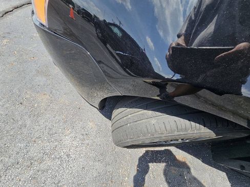 Used 2011 Ford Focus SE FWD image 14