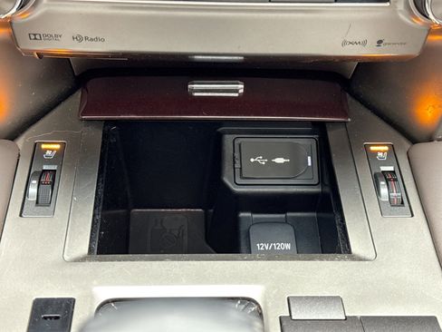 Used 2019 Lexus GX 460 Premium image 17