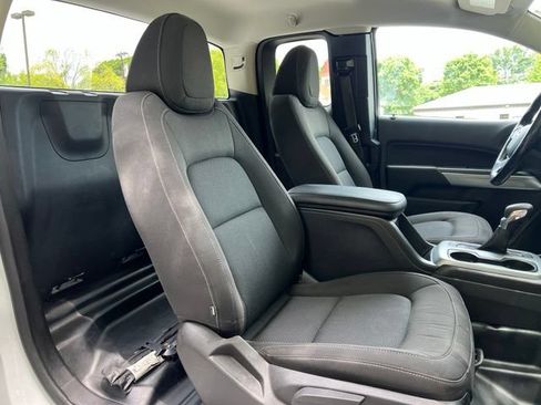 Used 2022 Chevrolet Colorado LT w/ Fleet Safety Package RWD image 17