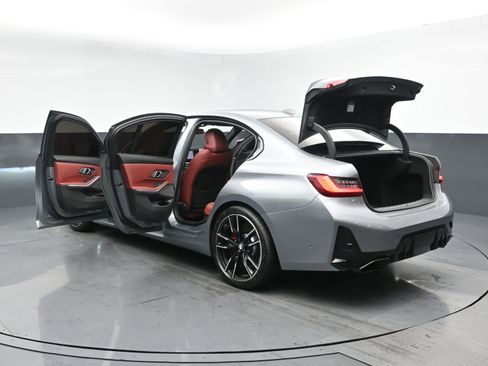 Used 2023 BMW M340i w/ Premium Package image 32