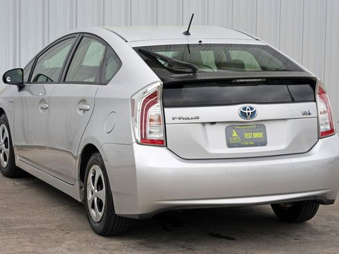 Used 2015 Toyota Prius Two image 42