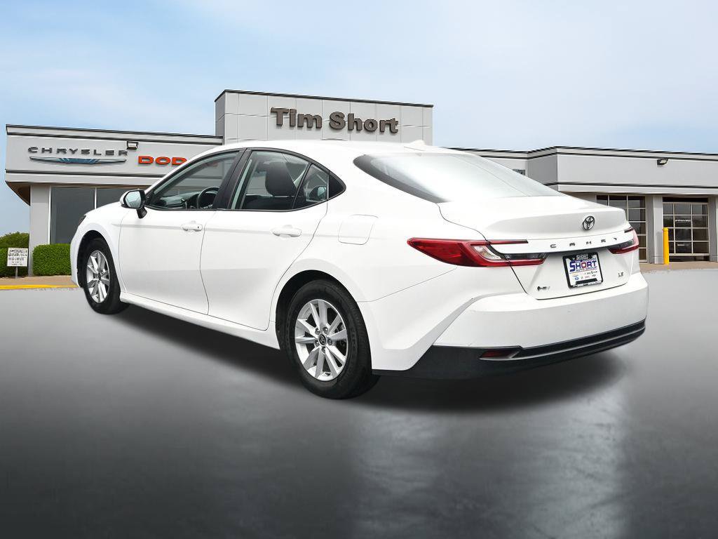 Used 2025 Toyota Camry LE FWD image 3
