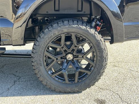 New 2025 Ford F150 Lariat w/ Equipment Group 501A Mid image 31