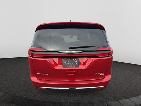 New 2026 Chrysler Pacifica Limited image 6