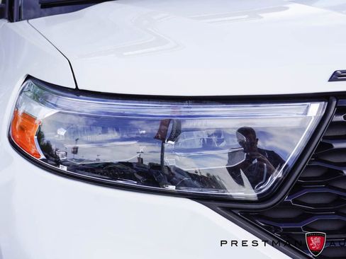 Used 2020 Ford Explorer ST w/ Premium Technology Package image 17