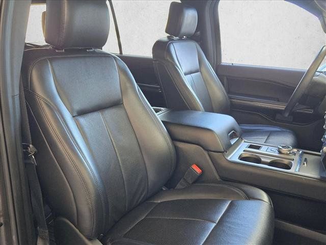 Used 2019 Ford Expedition XLT w/ Equipment Group 202A RWD image 21