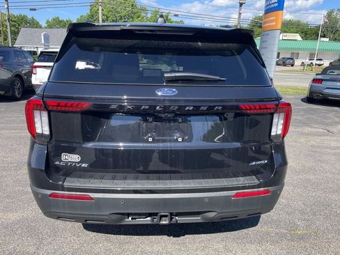 New 2026 Ford Explorer Active AWD/4WD image 3