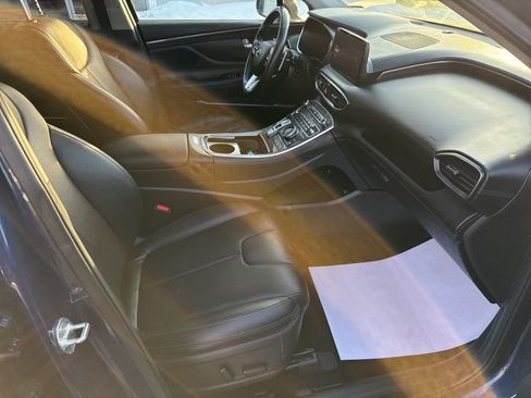 Used 2023 Hyundai Santa Fe SEL w/ Premium Package image 10