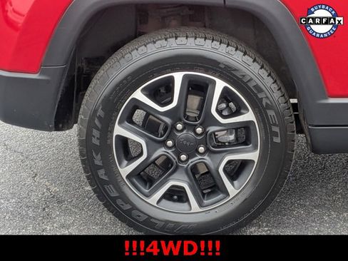 Used 2020 Jeep Compass Trailhawk image 11