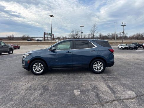 Certified 2024 Chevrolet Equinox LT w/ LPO, Floor Liner Package image 2