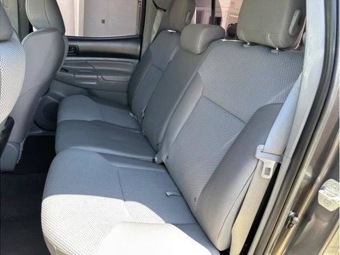 Used 2013 Toyota Tacoma PreRunner image 22