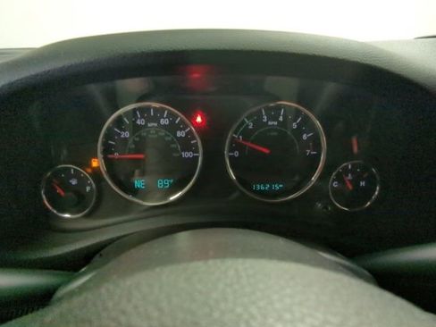 Used 2015 Jeep Wrangler Unlimited Sport image 14