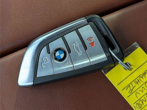 Used 2021 BMW X5 M50i w/ Executive Package image 36