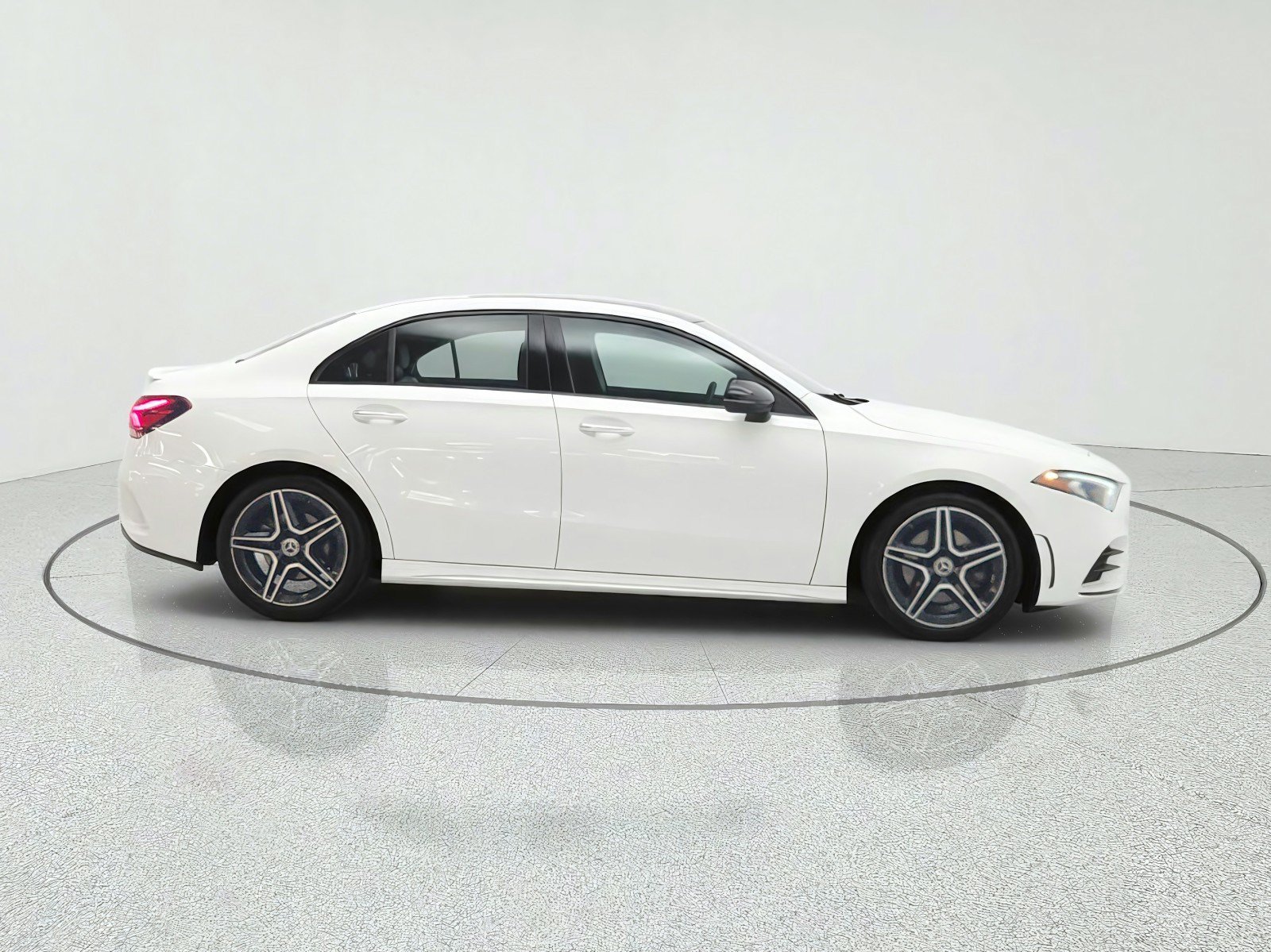Used 2022 Mercedes-Benz A 220 4MATIC image 4