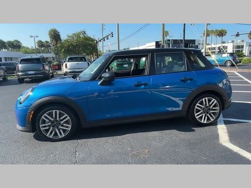 Used 2025 MINI Cooper S image 16