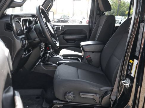 Used 2023 Jeep Wrangler Unlimited Sport AWD/4WD image 20
