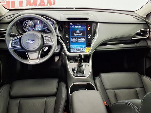 Certified 2025 Subaru Outback Touring AWD/4WD image 9