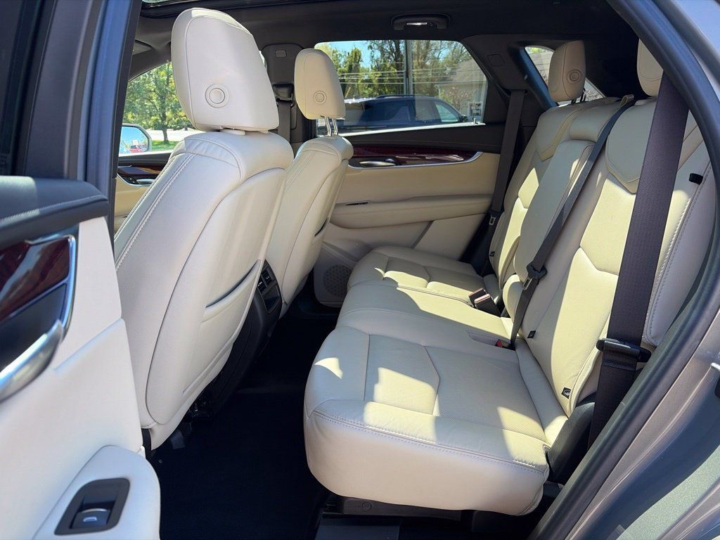 Used 2019 Cadillac XT5 Luxury AWD/4WD image 20