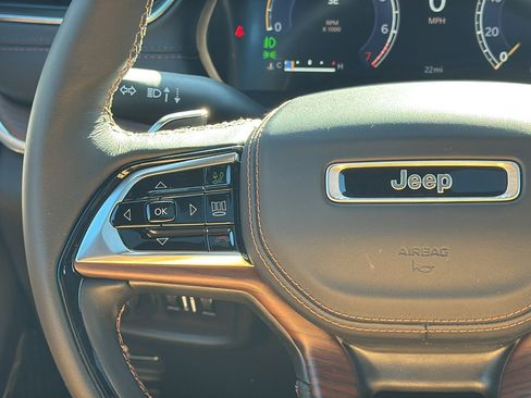 New 2025 Jeep Grand Cherokee L Summit image 23