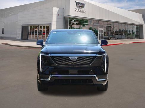 New 2025 Cadillac Escalade IQ Luxury 2 AWD/4WD image 2