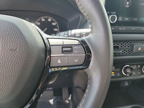 Used 2023 Honda HR-V Sport image 18