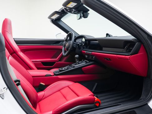 Used 2022 Porsche 911 Carrera 4 GTS image 34