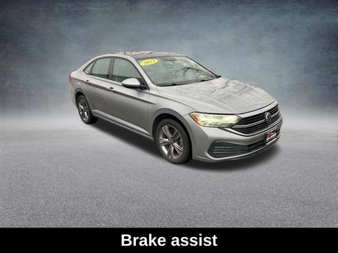 Used 2023 Volkswagen Jetta SE FWD image 9