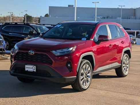 Used 2024 Toyota RAV4 XLE Premium image 8