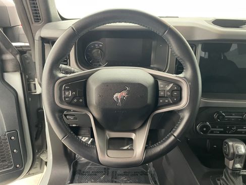 Used 2024 Ford Bronco Black Diamond AWD/4WD image 10