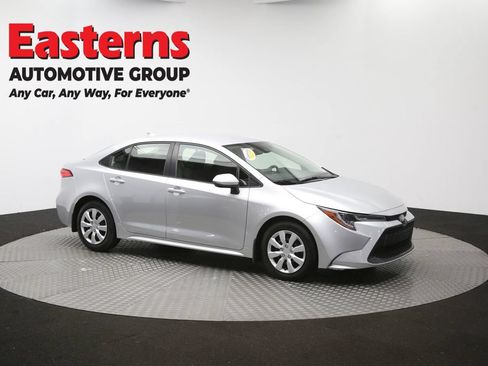 Used 2022 Toyota Corolla LE FWD image 46