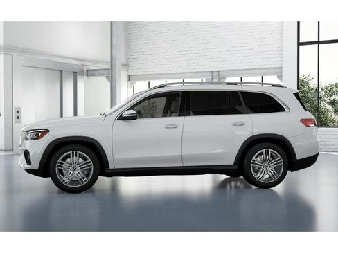 Used 2025 Mercedes-Benz GLS 450 4MATIC image 35