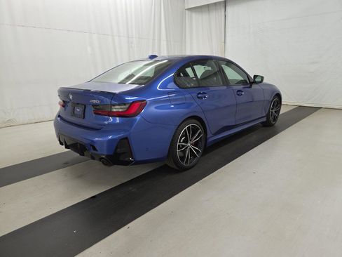 Certified 2023 BMW 330i xDrive Sedan w/ M Sport Package AWD/4WD image 3