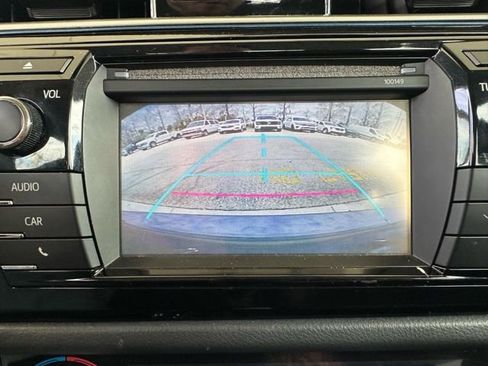 Used 2015 Toyota Corolla S image 16